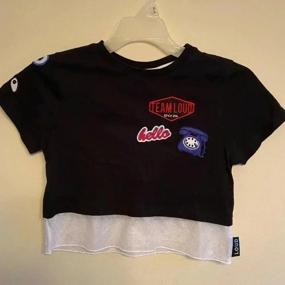 Loud Apparel Charme Cropped Motif Applique Tee Size 8Y
